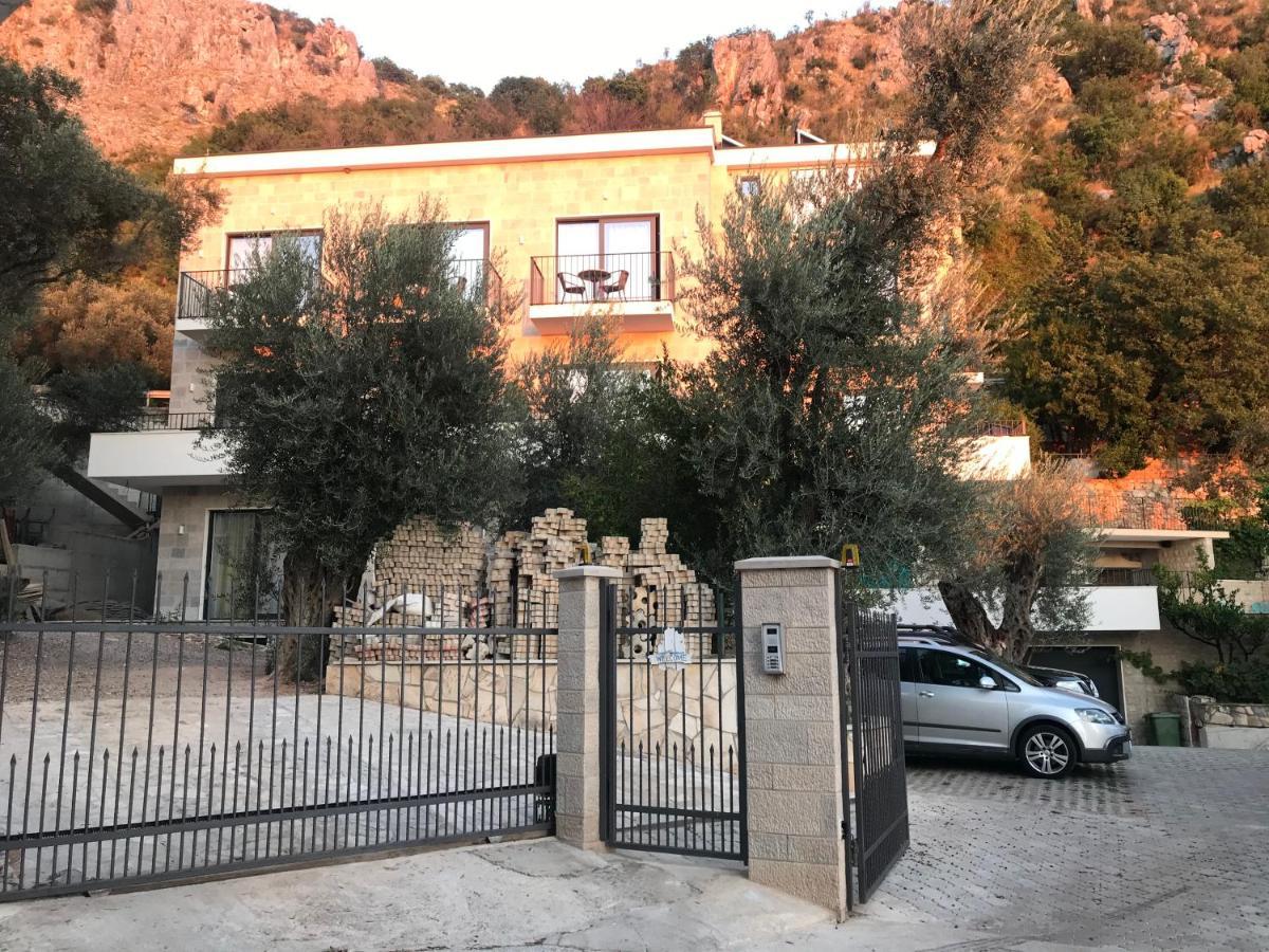 Rezevici Boutique Villa Petrovac Extérieur photo